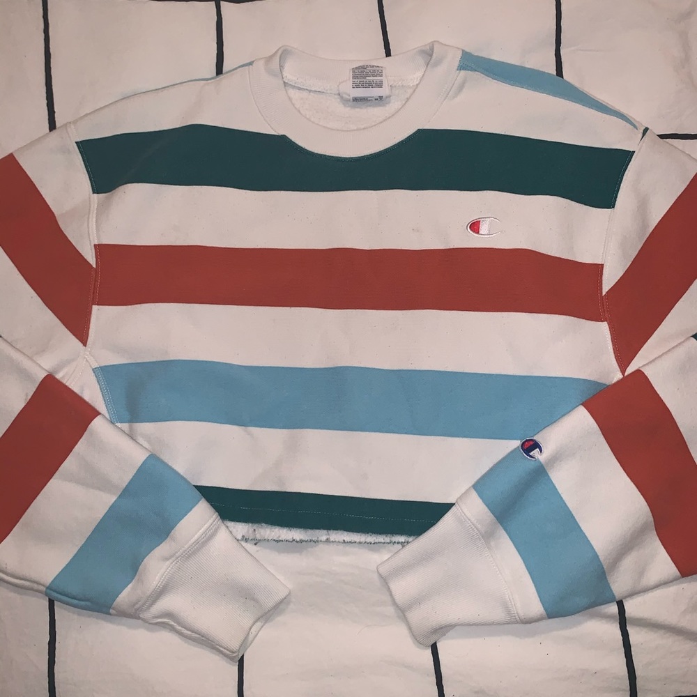 Cropped UO champion crewneck